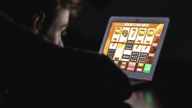 QRIS payment flow on oppatoto link mobile app